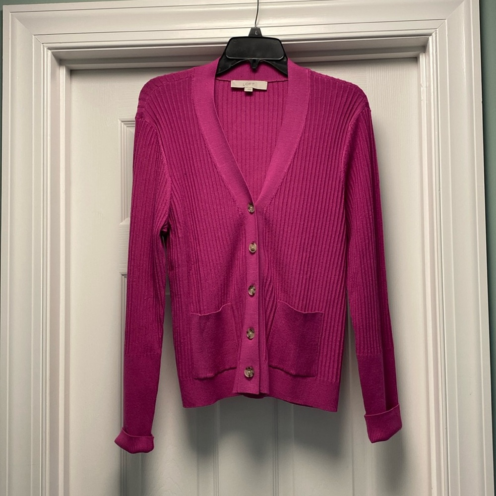 NWOT LOFT Girlfriend cardigan sweater button front with pockets